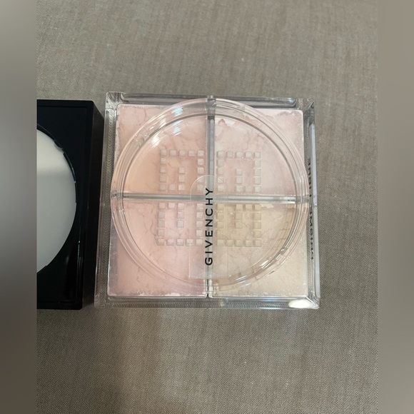 COPY - Givenchy Prisme Libre (original formula) - Picture 6 of 6